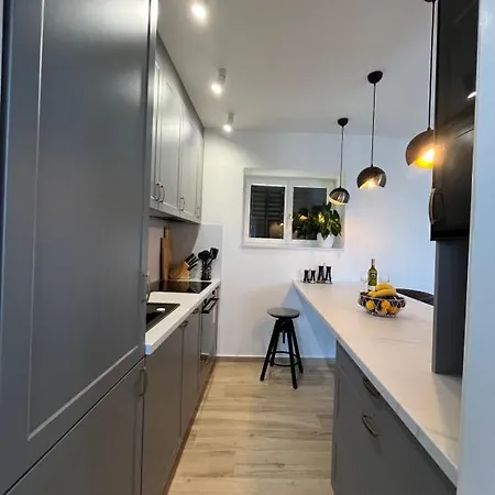 Jelena By Interhome Klanfari