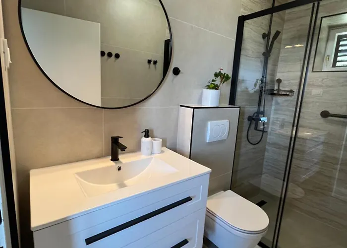 Jelena By Interhome * Klanfari